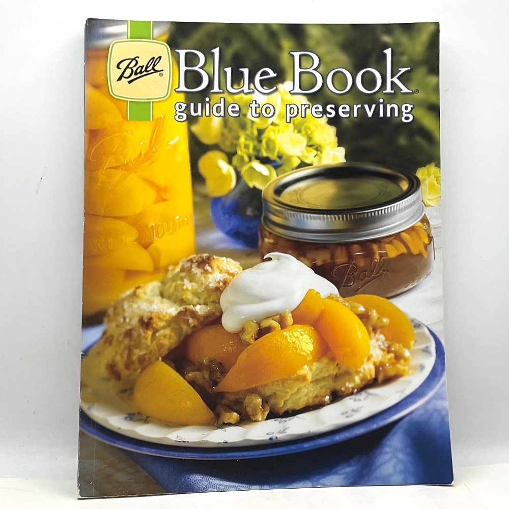 Ball Blue Book Guide to Preserving  Paperback